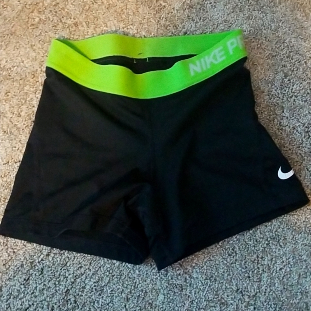 Volleyball shorts